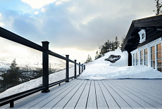 Как ухаживать за деревянными поверхностями зимой